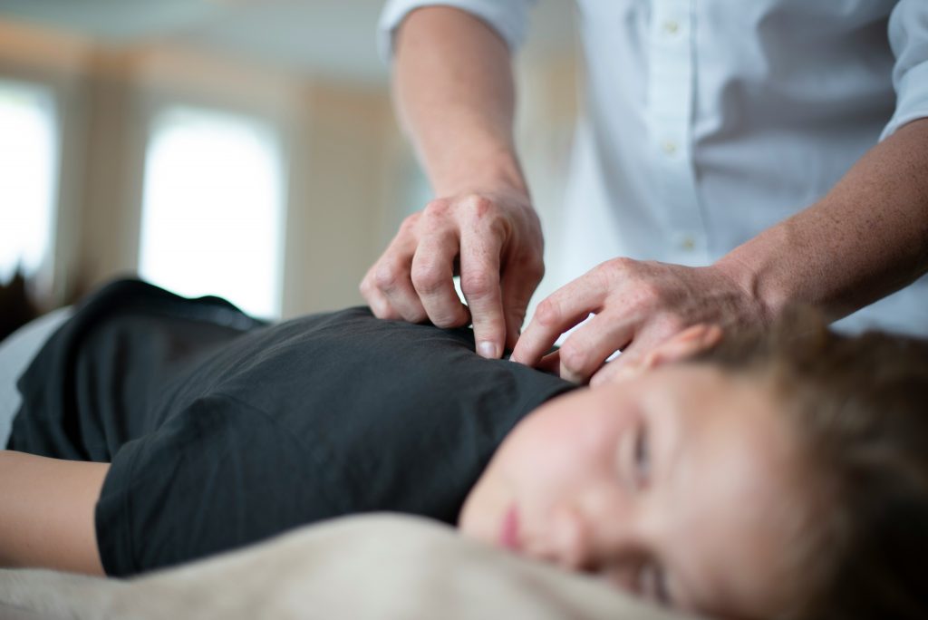 5 Signs You Should See a Chiropractor in Chelsea, NYC for Chronic Pain